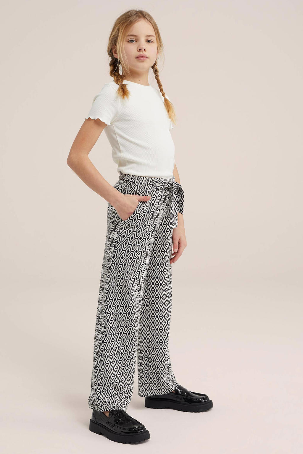 Ecru meisjes WE Fashion ribgebreid T-shirt offwhite van katoen met effen, korte mouwen en ronde hals