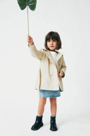 thumbnail: Beige meisjes Mango Kids coat zomer van katoen met effen, lange mouwen, vierkante hals en knoopsluiting