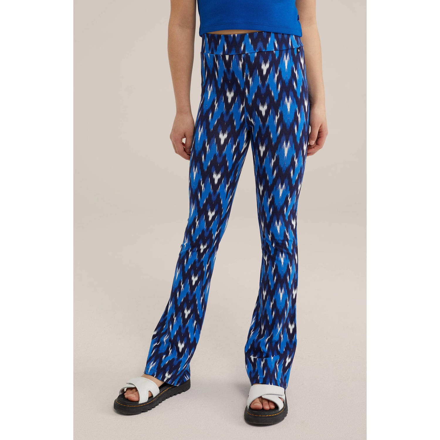 WE Fashion broek met all over print blauw