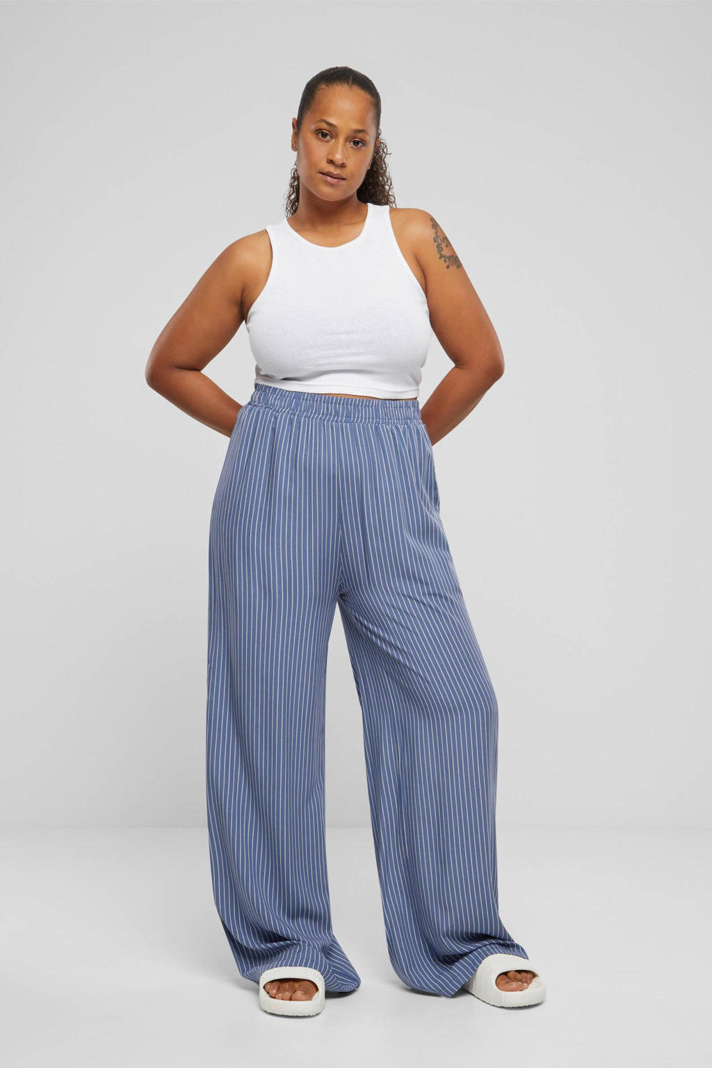 Urban Classics Curvy crop top wit