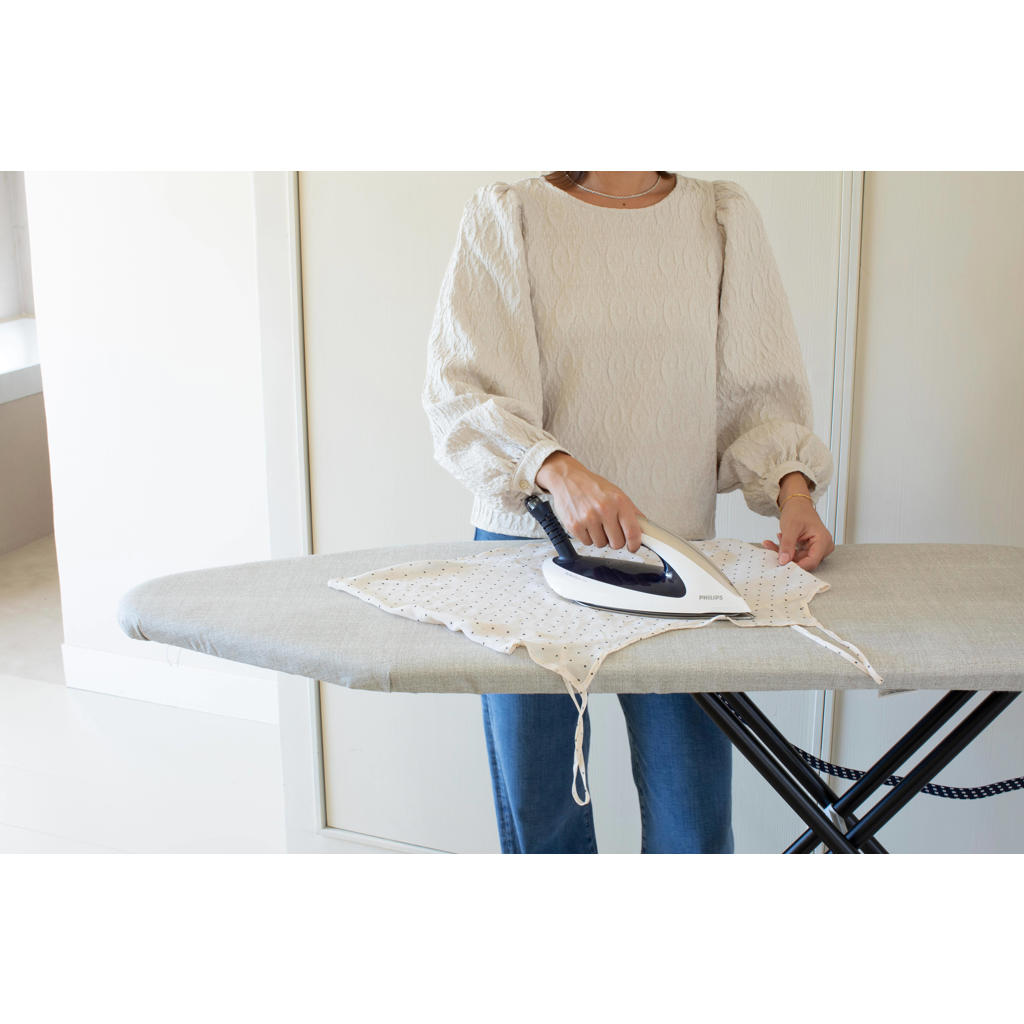 Brabantia PerfectFlow Strijkplank Met Stoomunithouder 124 X 38 Cm 266 150969 Brabantia PerfectFlow Strijkplank Met Stoomunithouder 124 X 38 Cm 266 150969