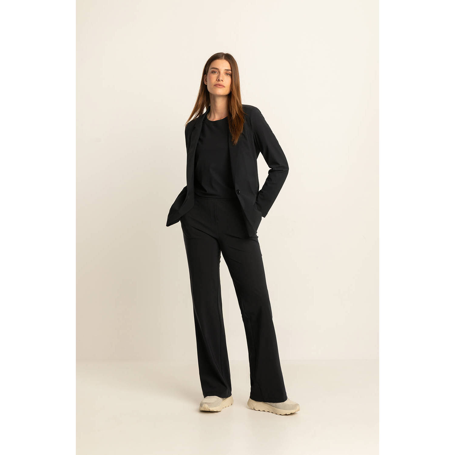Expresso high waist flared broek van travelstof zwart