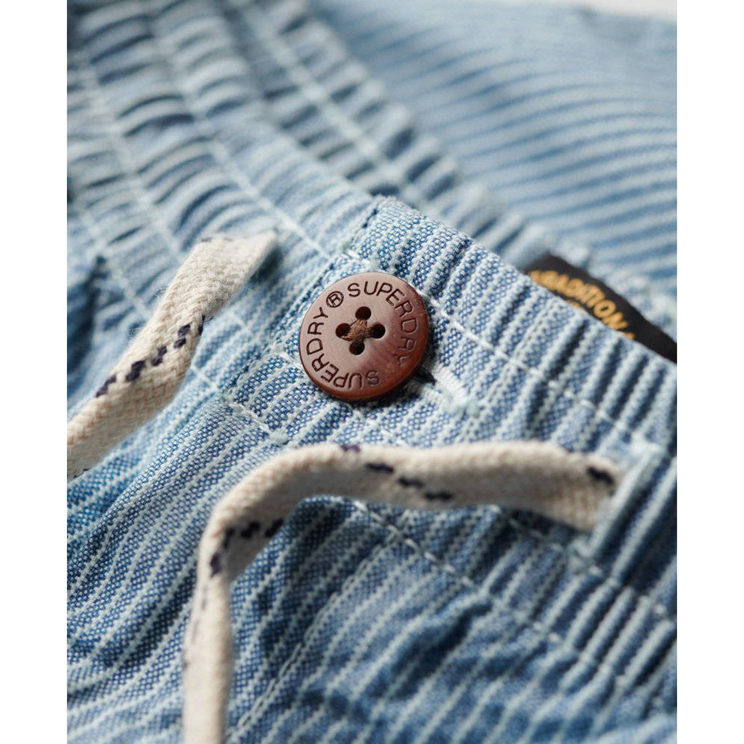 Superdry regular fit short met krijtstreep blauw