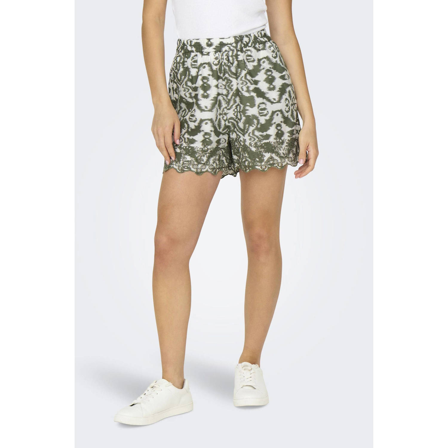 ONLY loose fit short met all over print en borduursels groen ecru