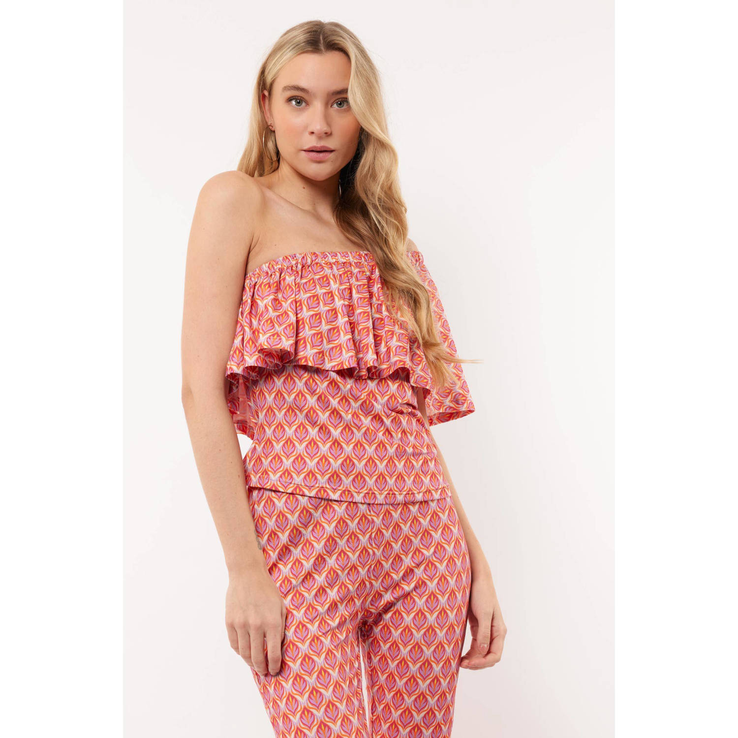 FLURESK top Marla met all over print en volant roze zand