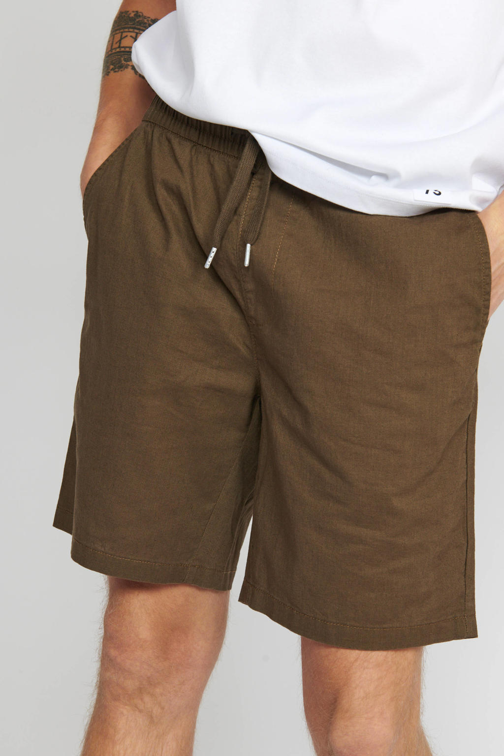 Matinique regular fit short barton brown soil