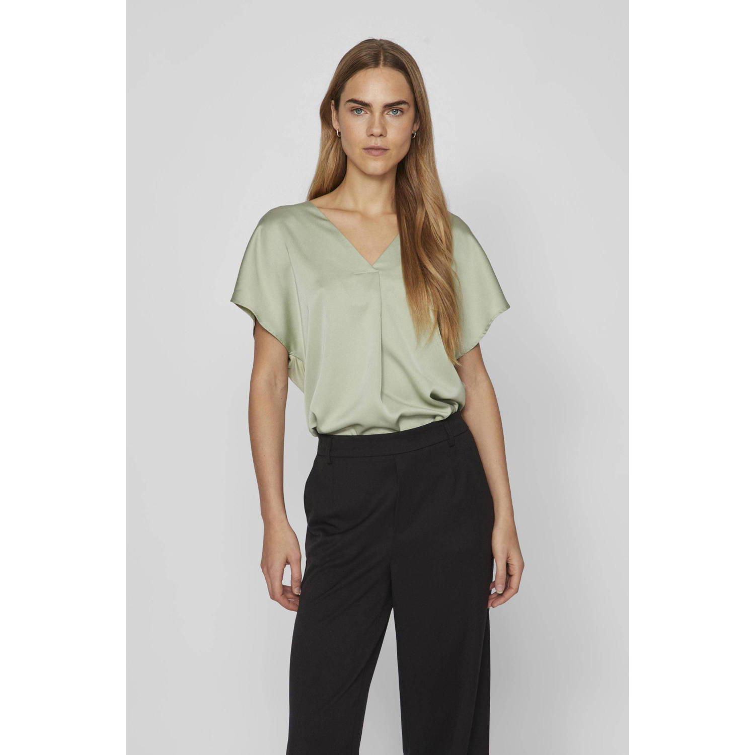 Vila Shirt met V-hals VIELLETTE V-NECK S S SATIN TOP NOOS