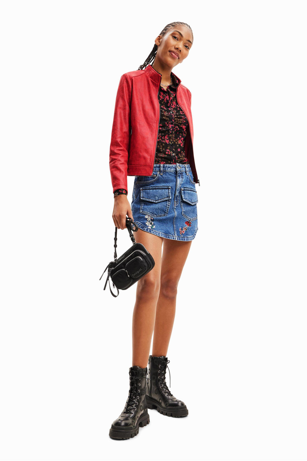 Desigual Jassen voor Dames • Nieuwe collectie Tot 60% Korting Desigual Jassen voor Dames • Nieuwe collectie Tot 60% Korting