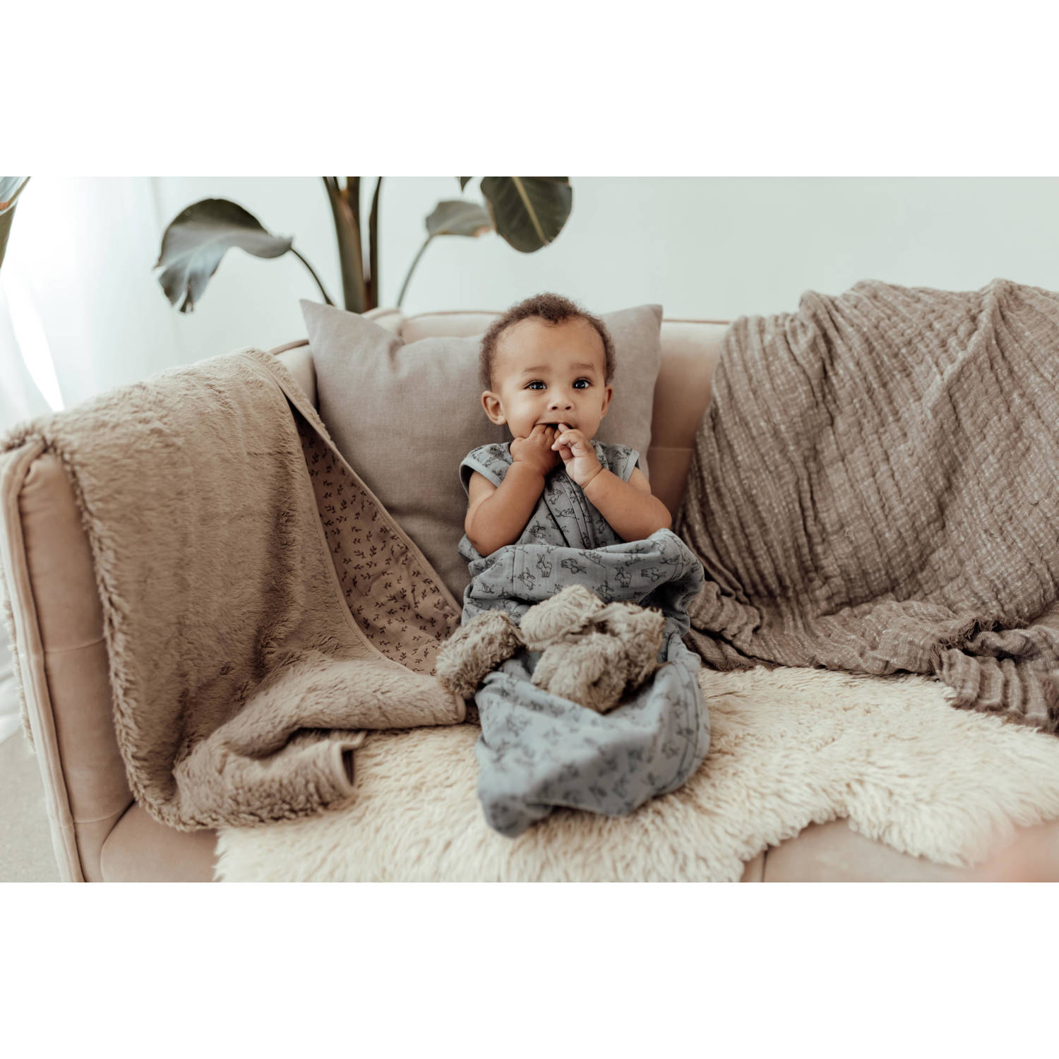 Snoozebaby ledikant deken beige