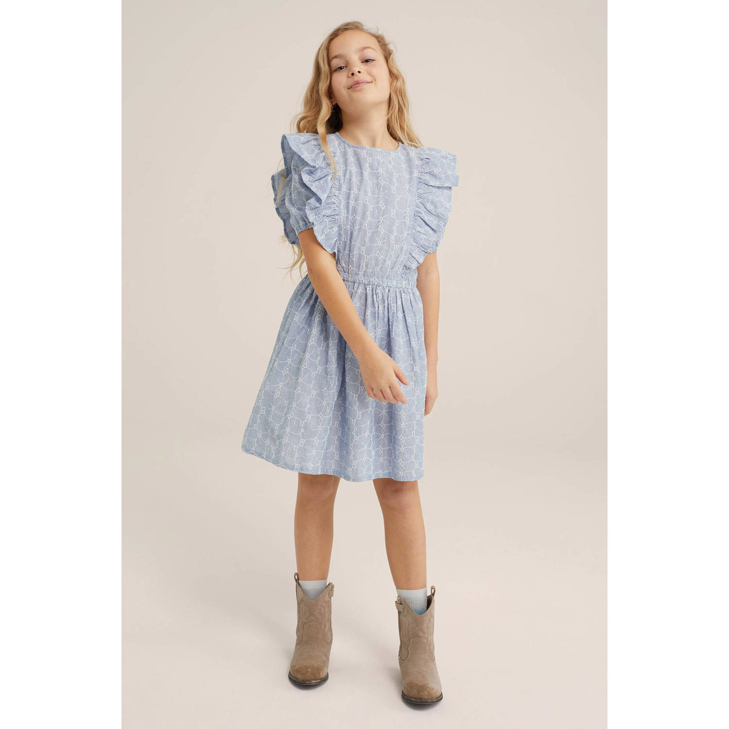 WE Fashion jurk met all over print en ruches lichtblauw