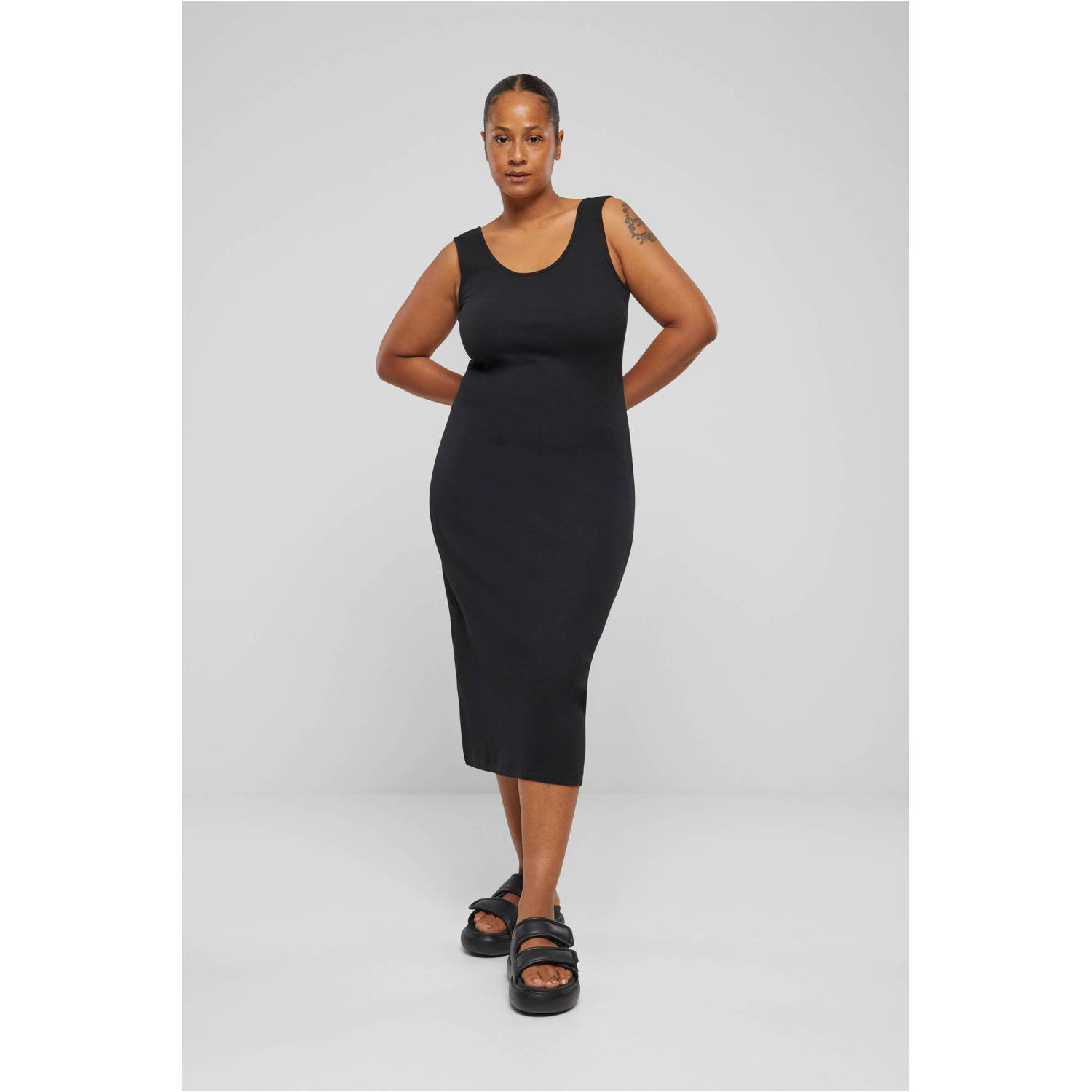 Urban Classics Curvy bodycon jurk zwart