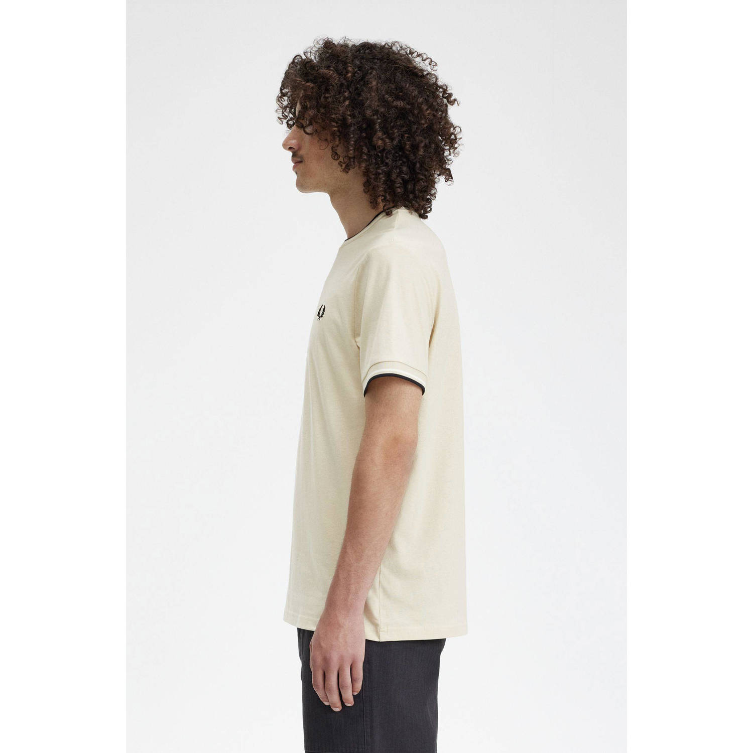 Fred Perry T-shirt TWIN TIPPED met logo oatmeal ecru blk