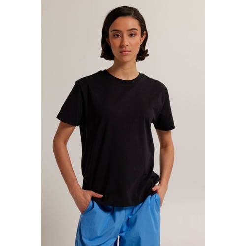 America Today T-shirt Esther zwart afbeelding