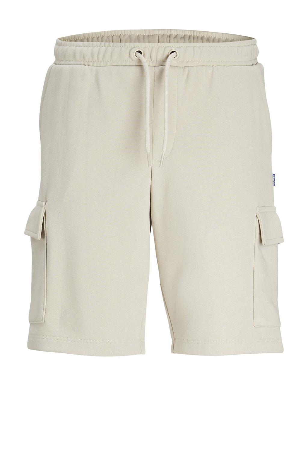 Ecru jongens JACK & JONES JUNIOR cargo short van sweat materiaal met regular waist, elastische tailleband met koord en effen