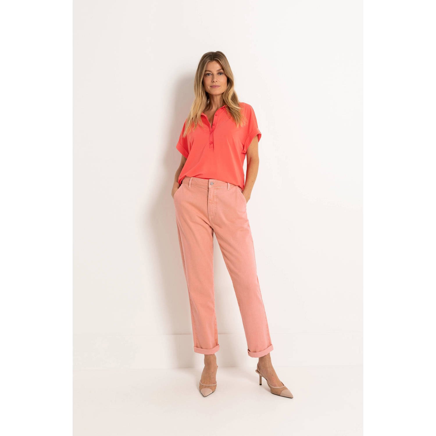 Claudia Sträter cropped tapered fit broek zalm