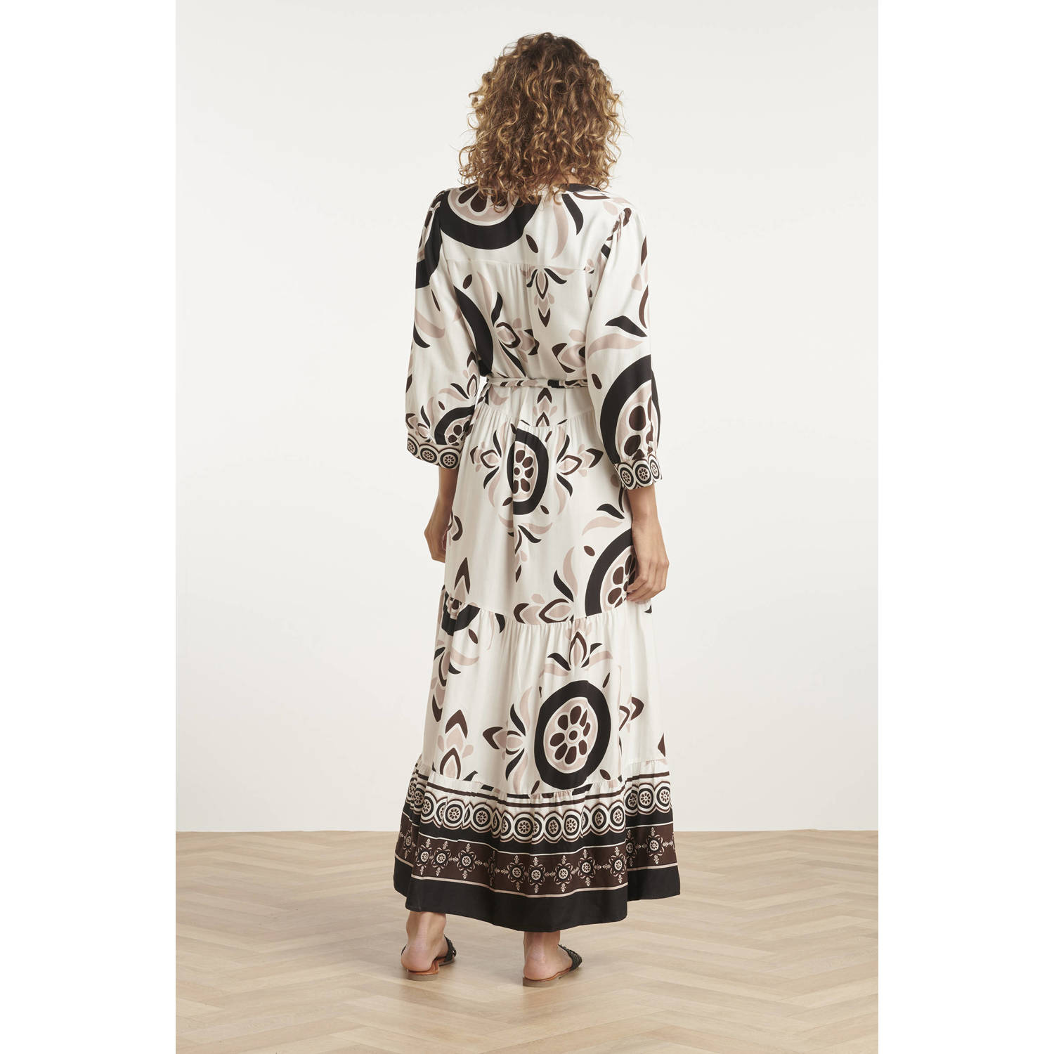 Smashed Lemon maxi A-lijn jurk met all over print wit zwart