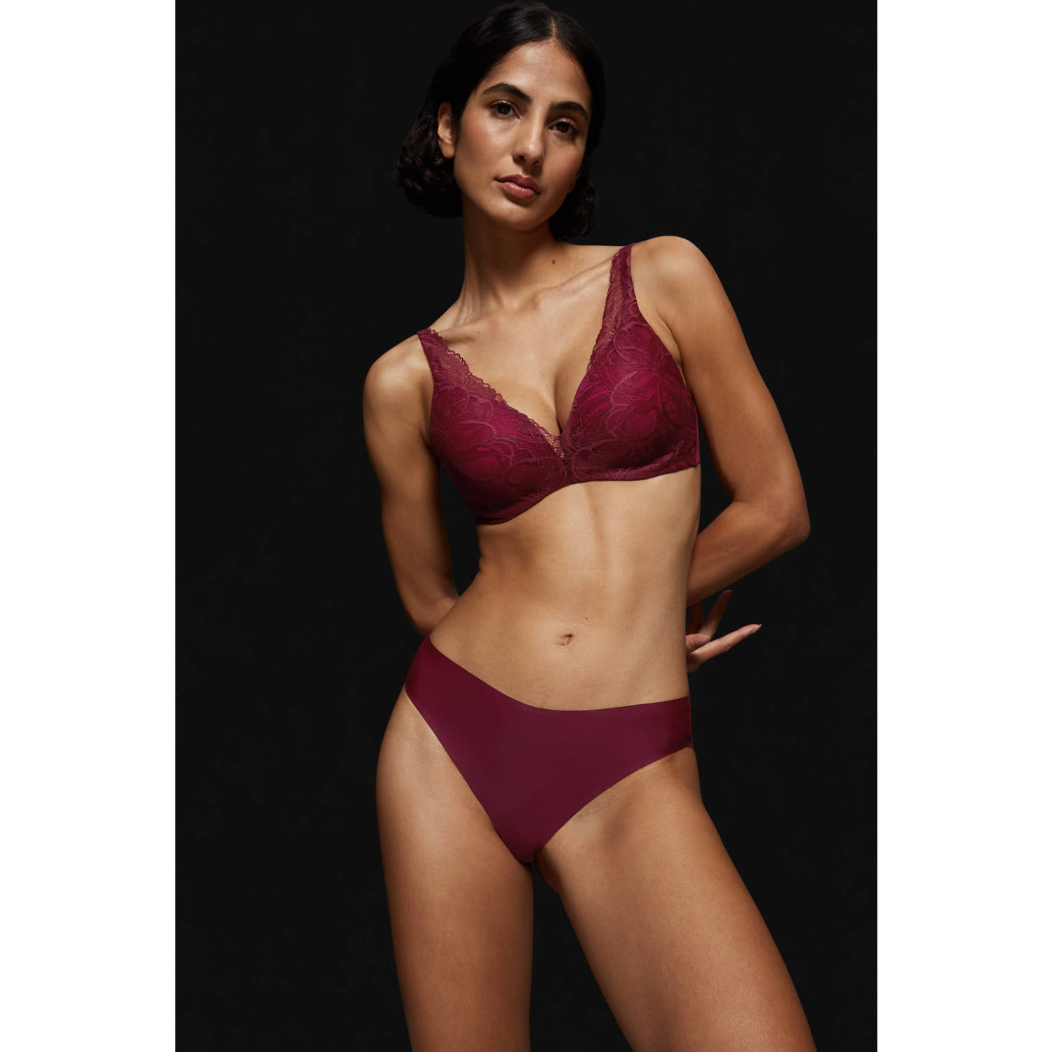 Triumph slip Body Make-up Illusion donkerrood