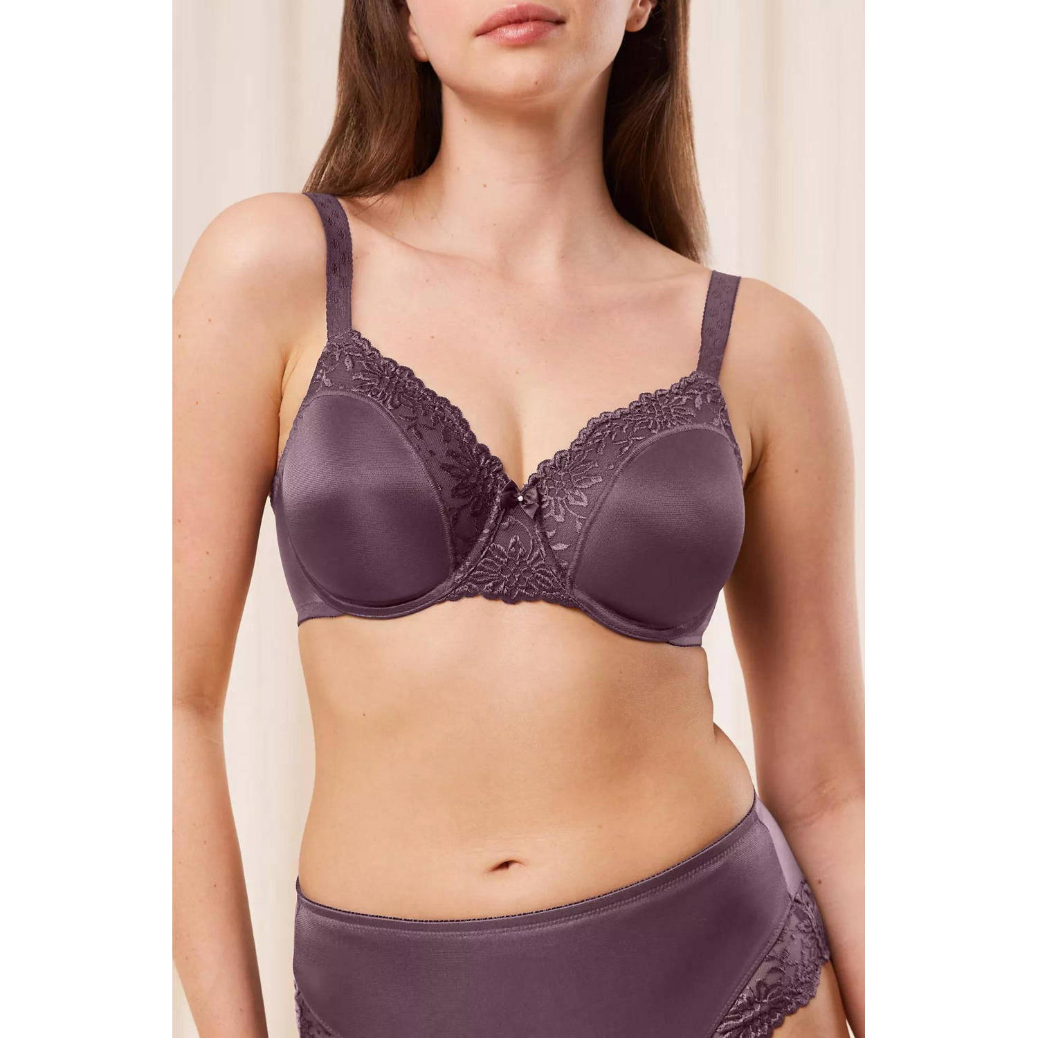 Triumph niet-voorgevormde minimizer Ladyform Soft aubergine