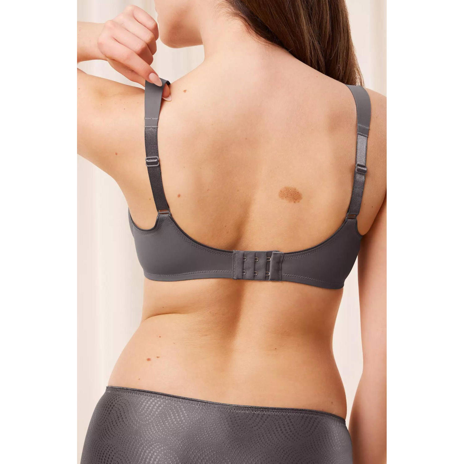 Triumph niet-voorgevormde minimizer Essential donkergrijs