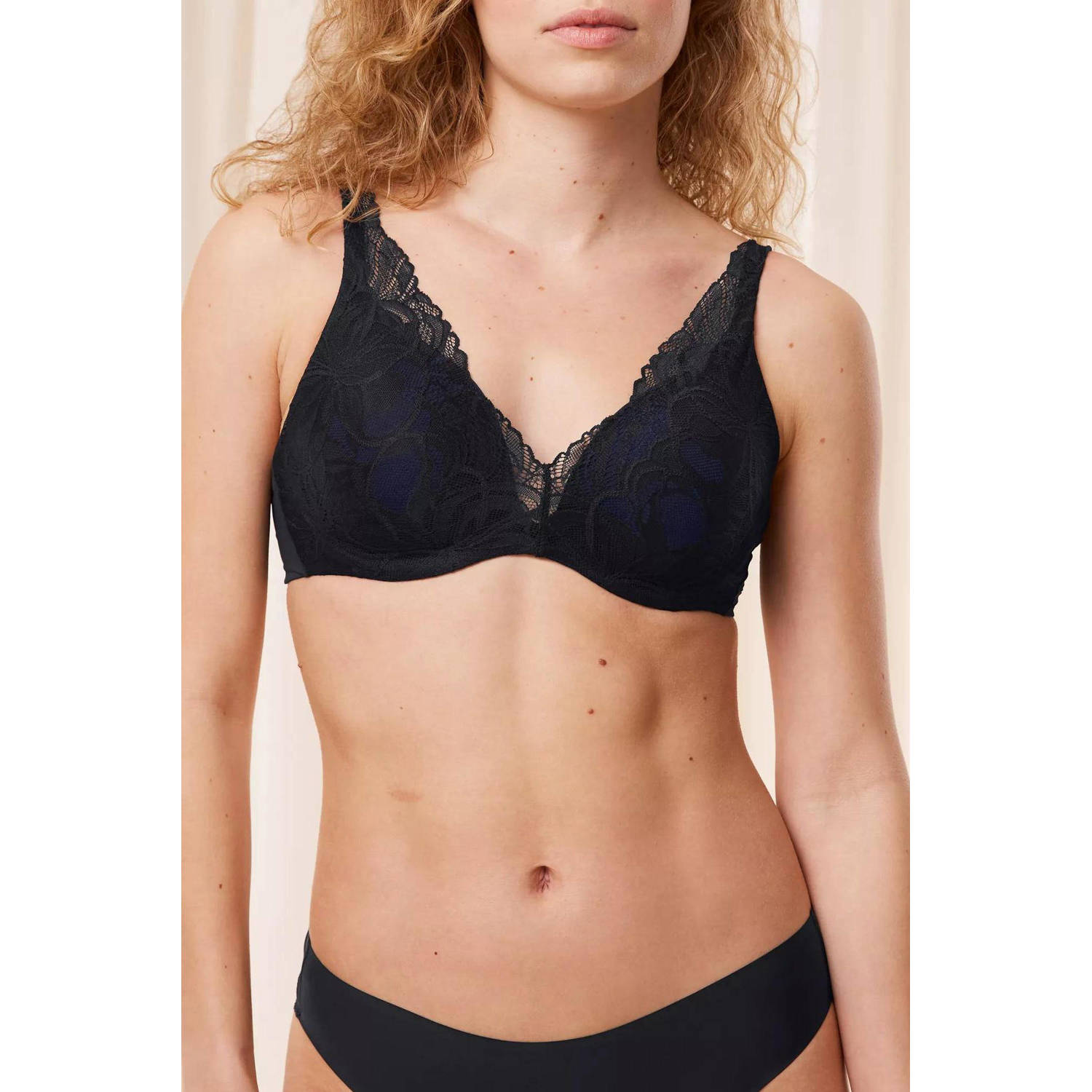 Triumph voorgevormde beugelbh Body Make-up Illusion zwart