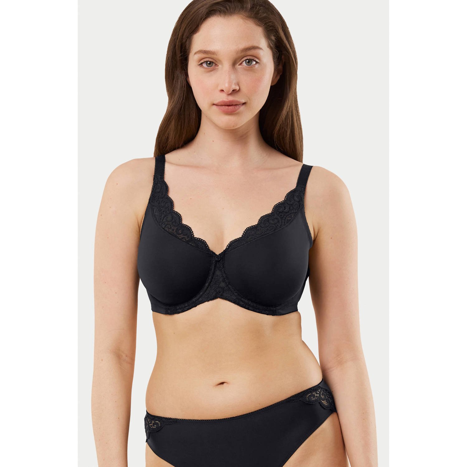 Triumph niet-voorgevormde minimizer Amourette zwart