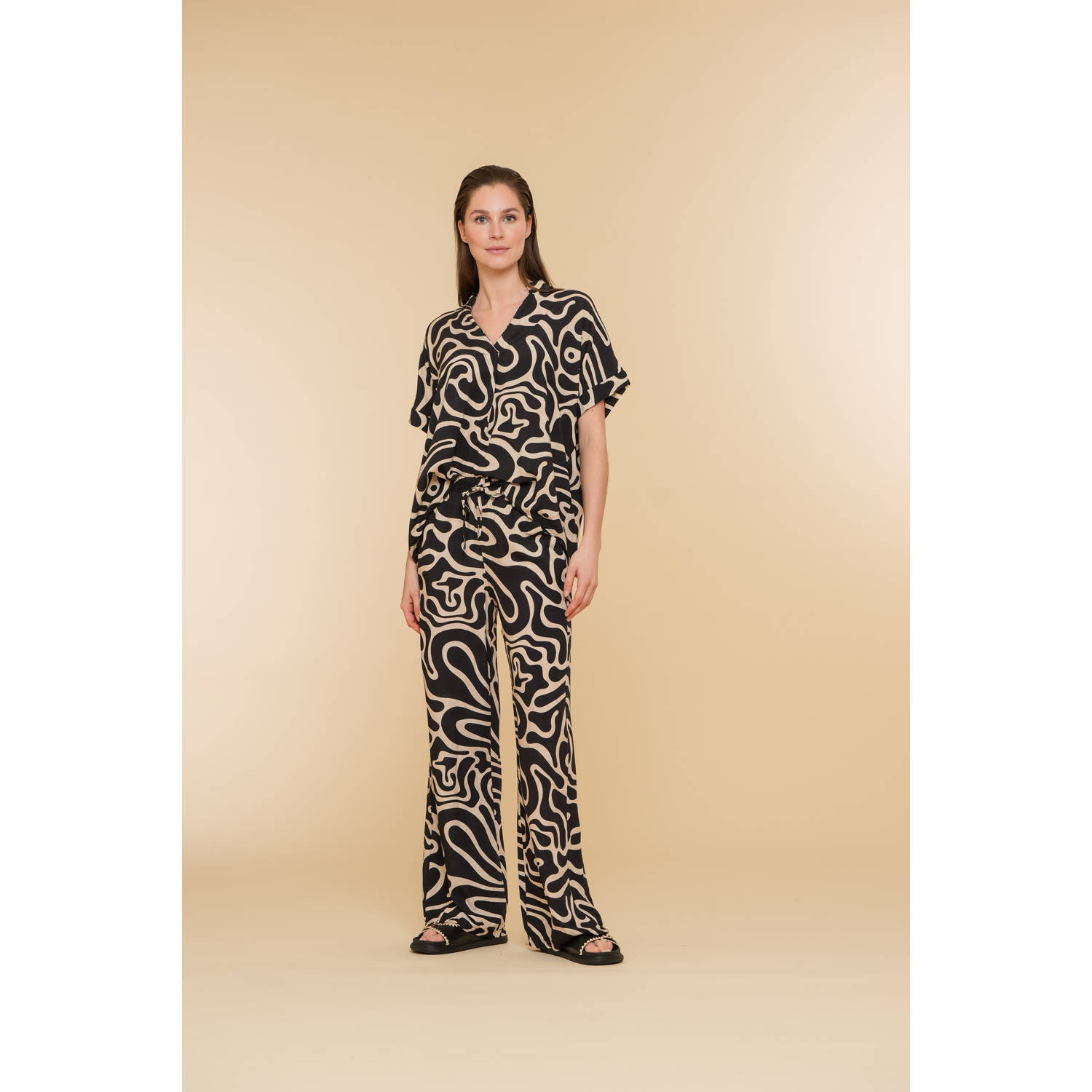 Geisha blouse met all over print zwart beige