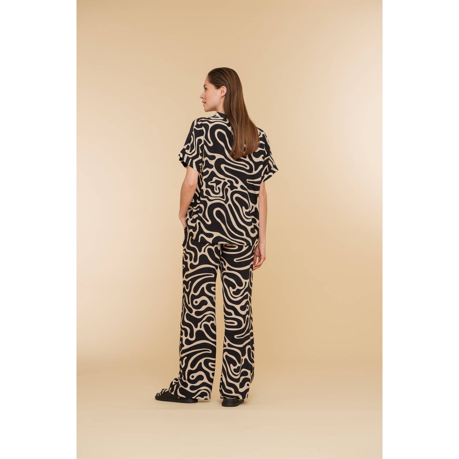 Geisha blouse met all over print zwart beige