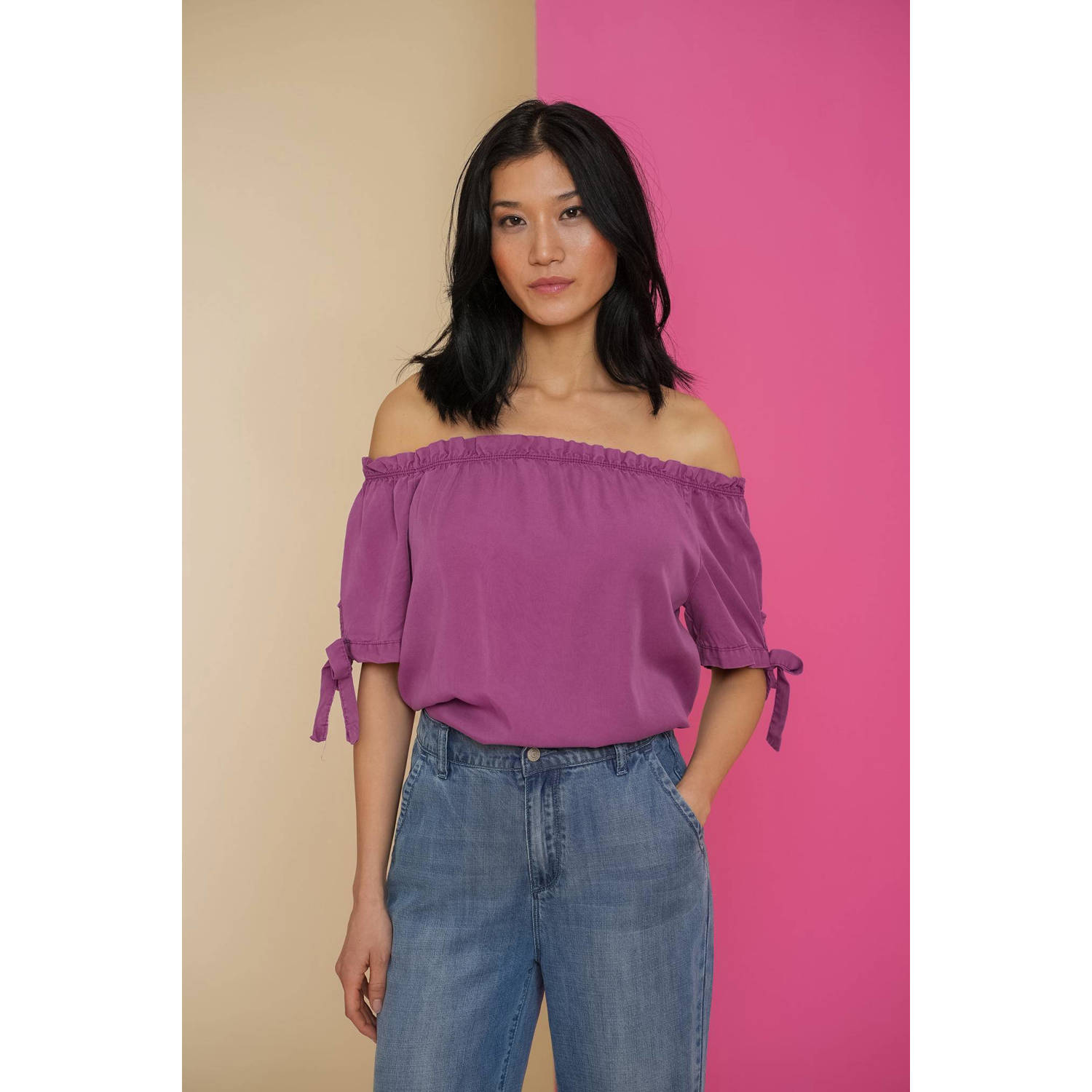 Geisha off shoulder top