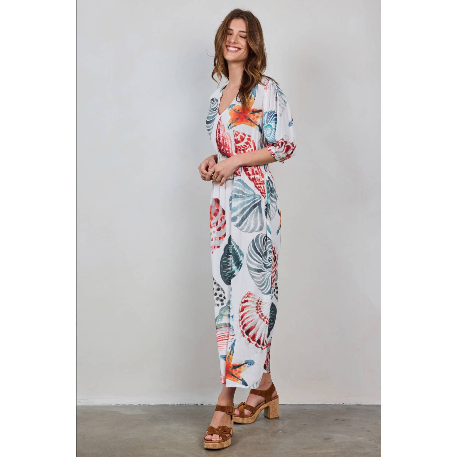 Didi maxi jurk met all over print ecru rood blauw