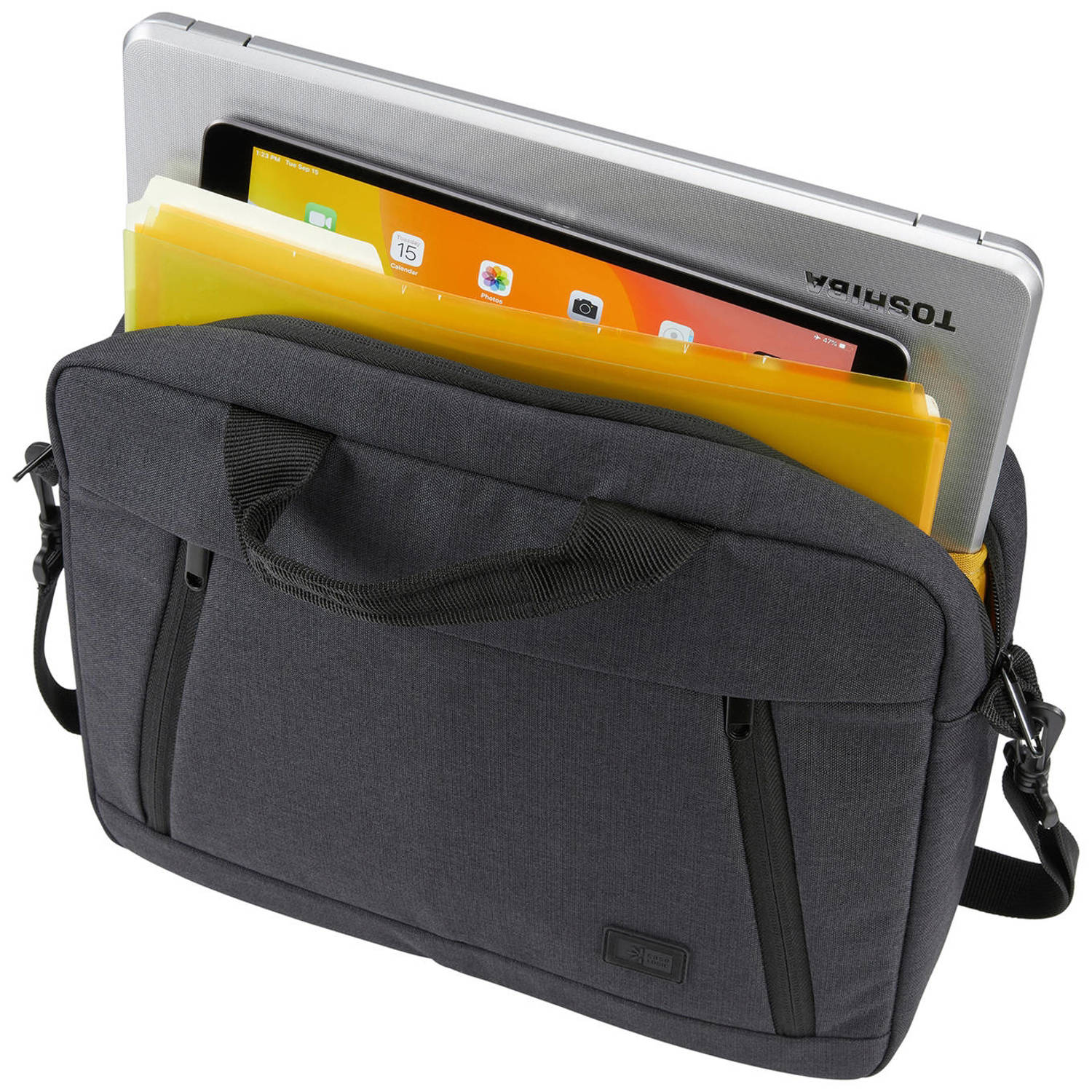 Case Logic 13 inch laptoptas Huxton zwart