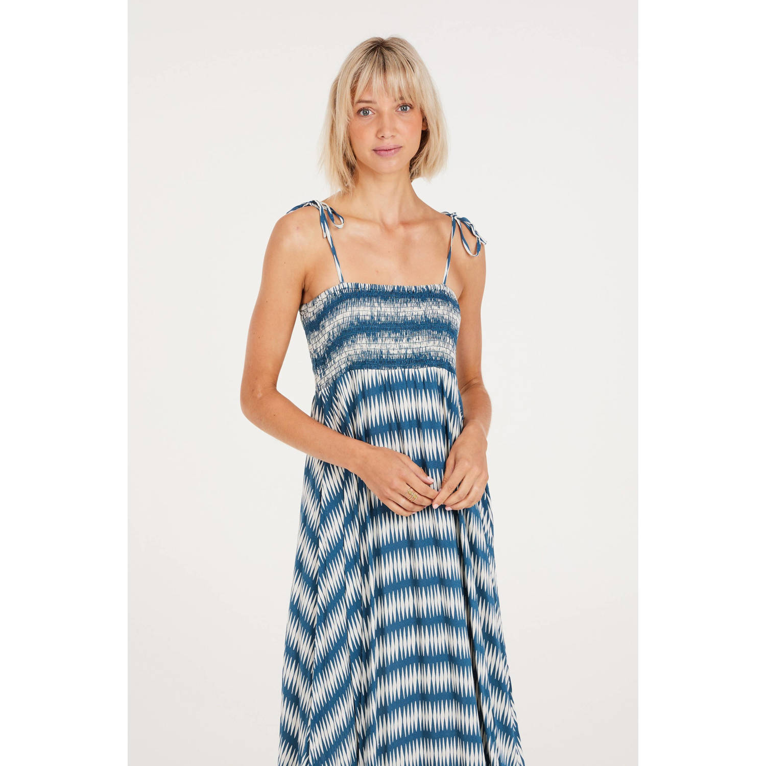 Protest jurk met all over print blauw ecru