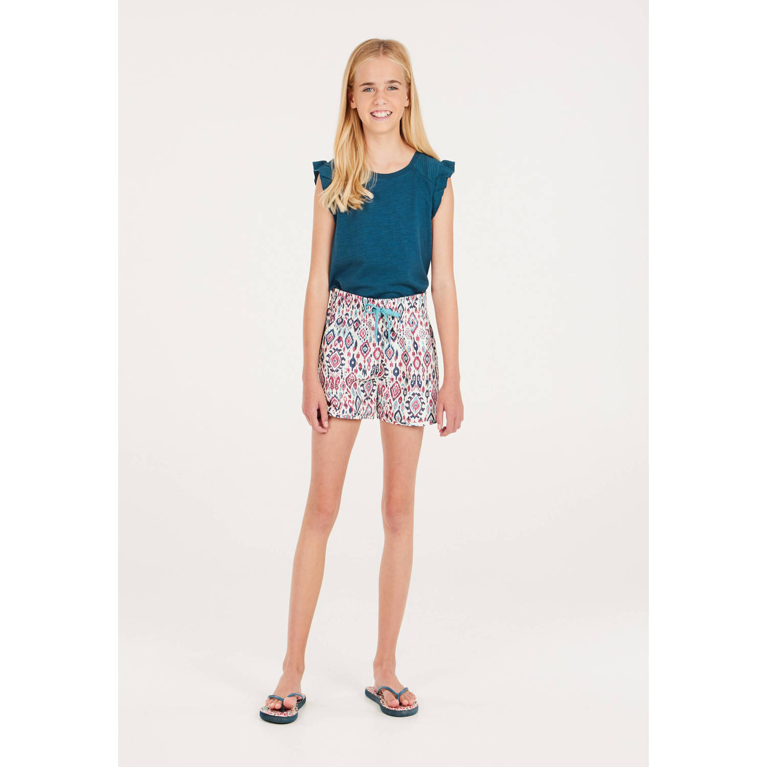 Protest casual short met all over print wit blauw warmrood