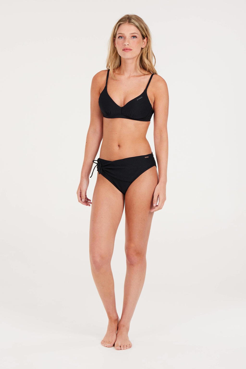 Protest voorgevormde beugel bikinitop MIXCAMEO met ribstructuur zwart