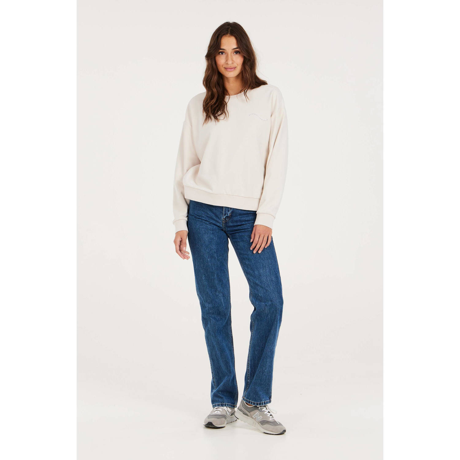 Protest sweater met logo