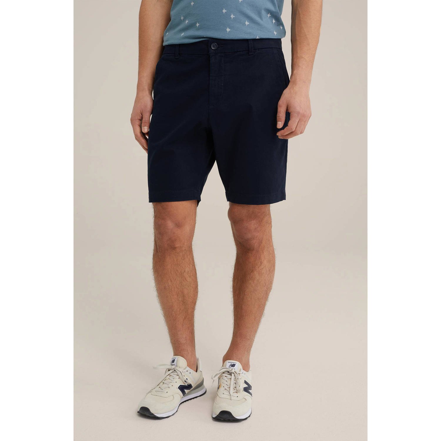 WE Fashion regular fit short donkerblauw