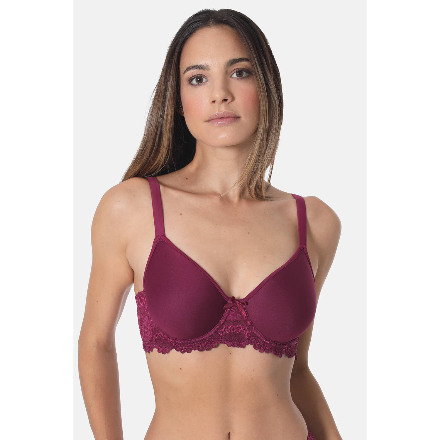 Sassa Mode voorgevormde beugelbh Classic Lace donkerrood