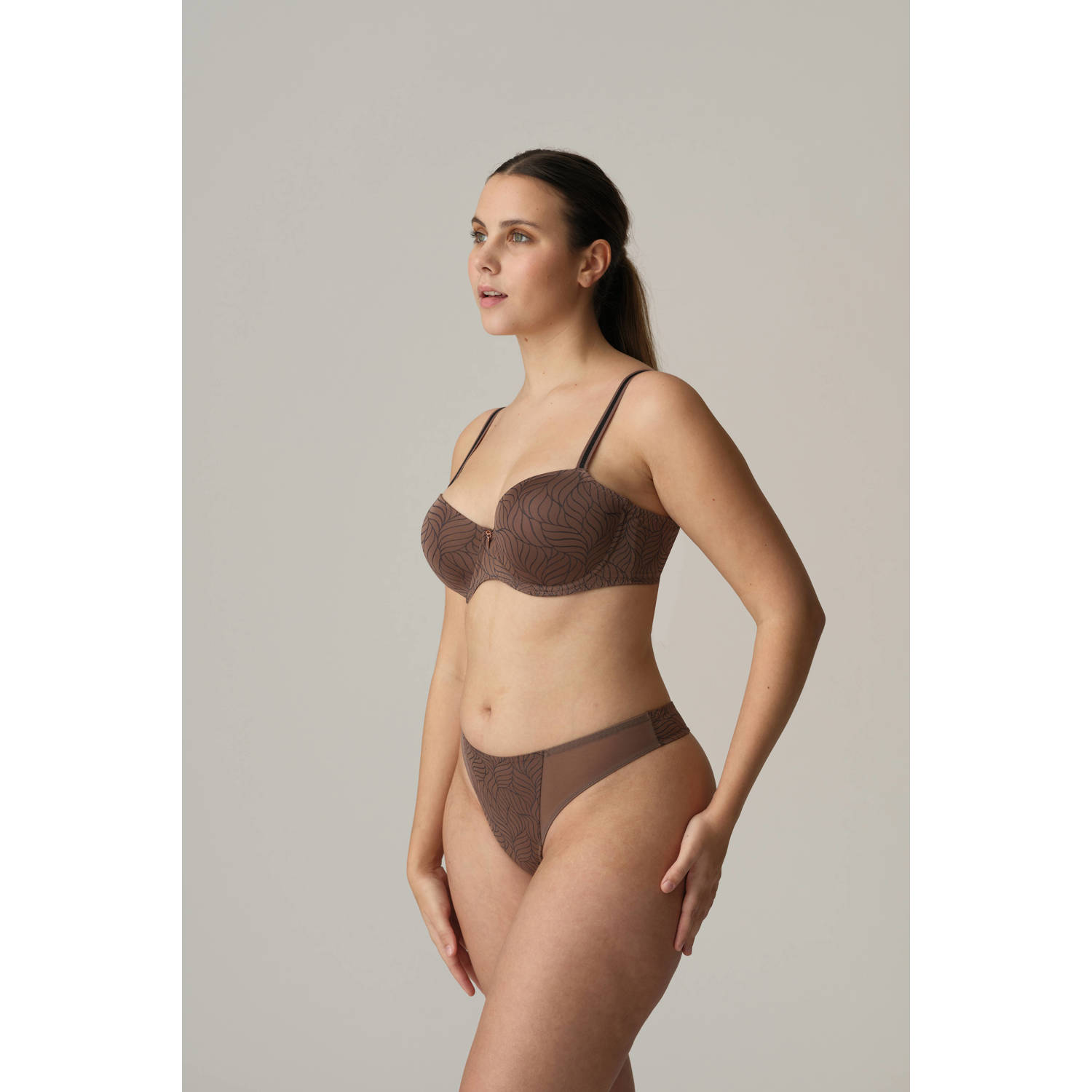 PrimaDonna Twist string Ajusco bruin