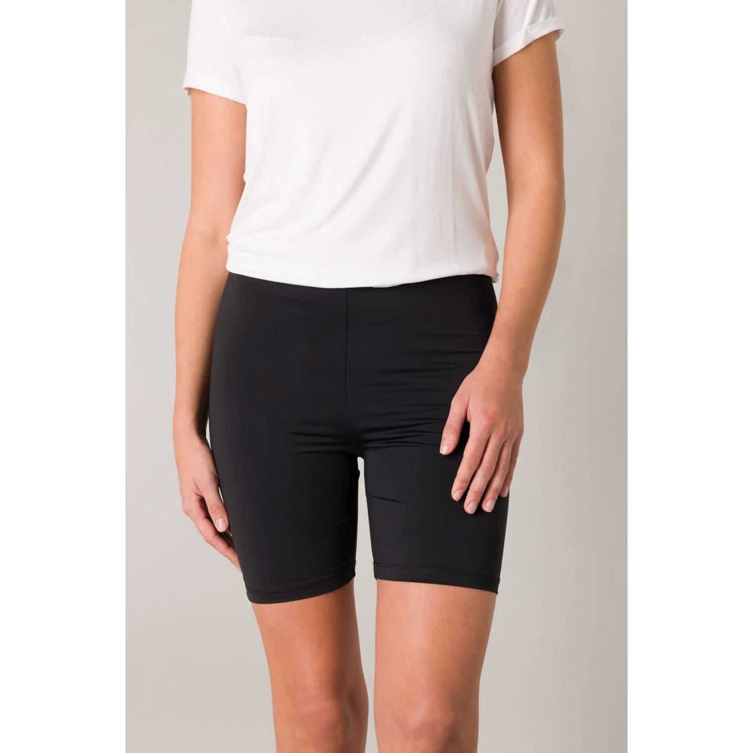 Base Level cycling short zwart