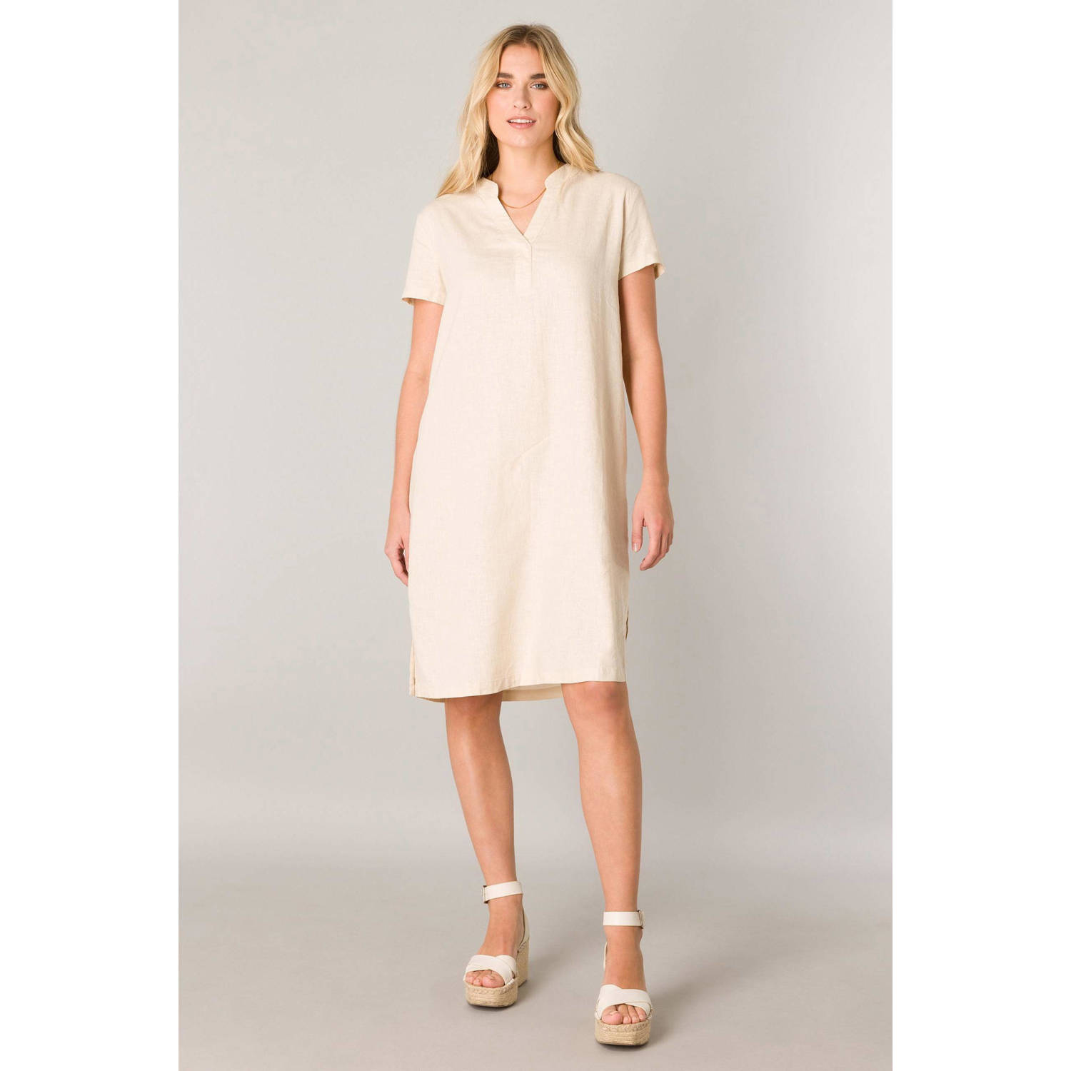 Base Level jurk met linnen Yacin beige