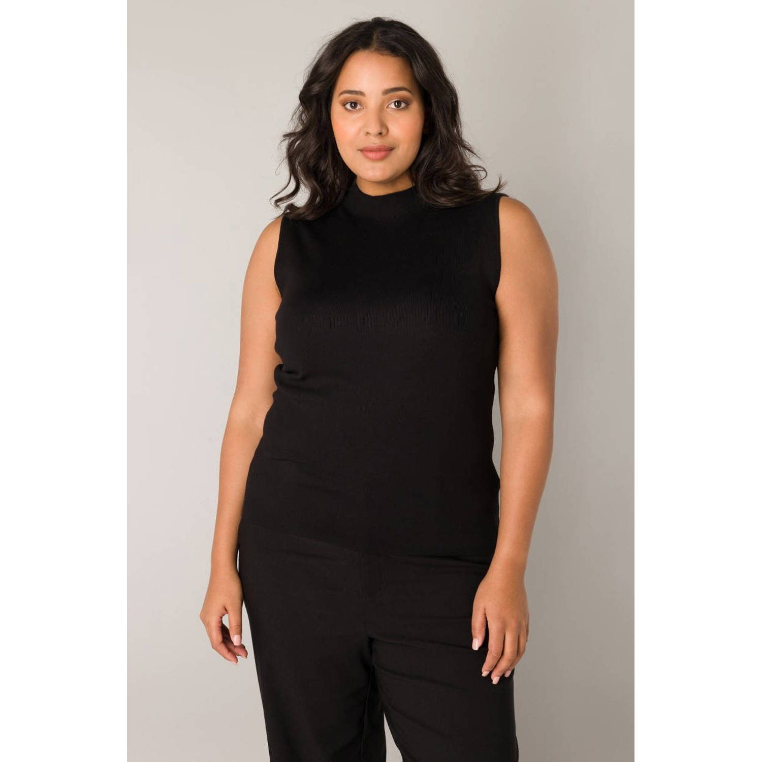 Base Level Curvy Geribde tanktop met hoge kraag