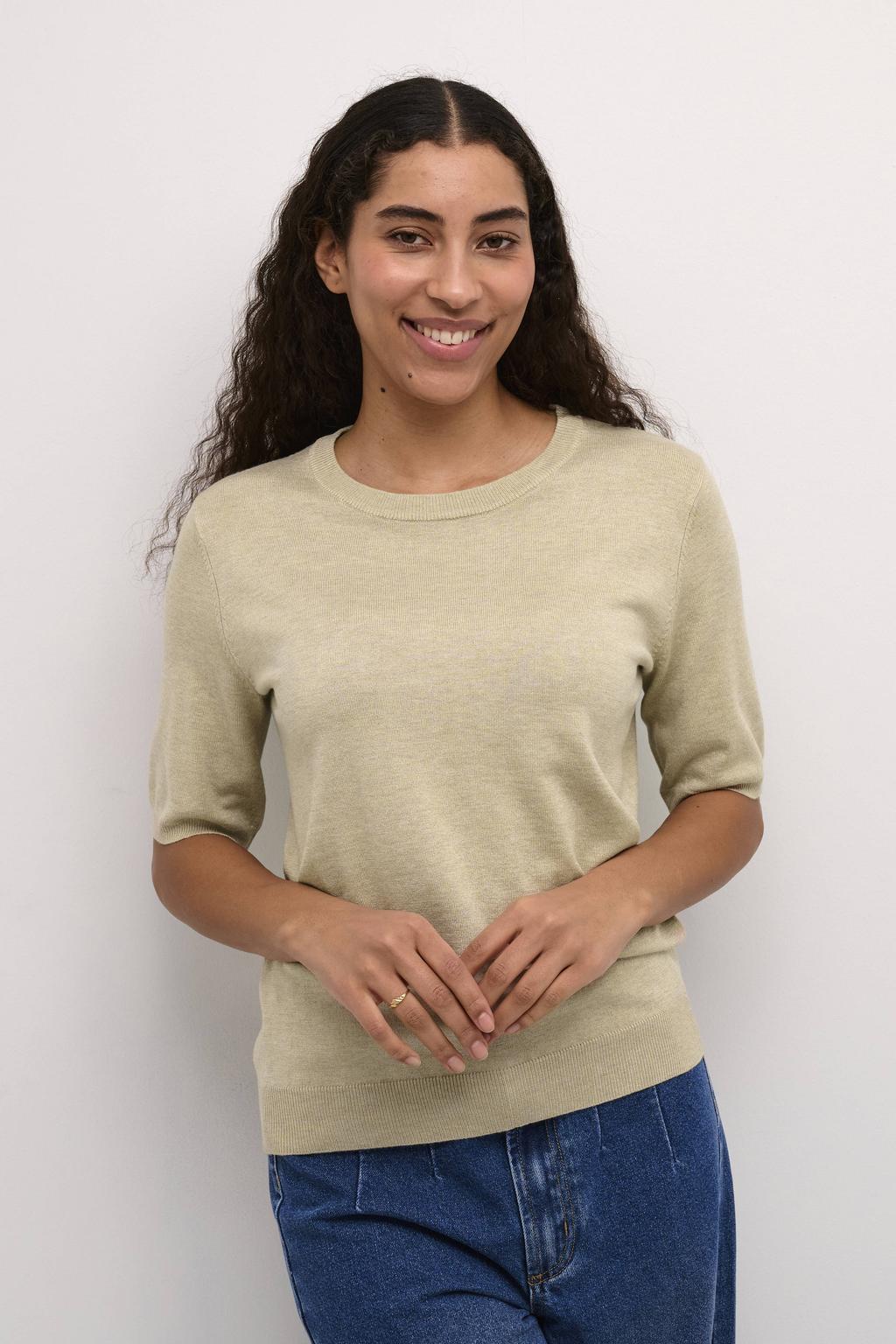 Beige dames Kaffe fijngebreide top van viscose met effen, half lange mouwen en ronde hals