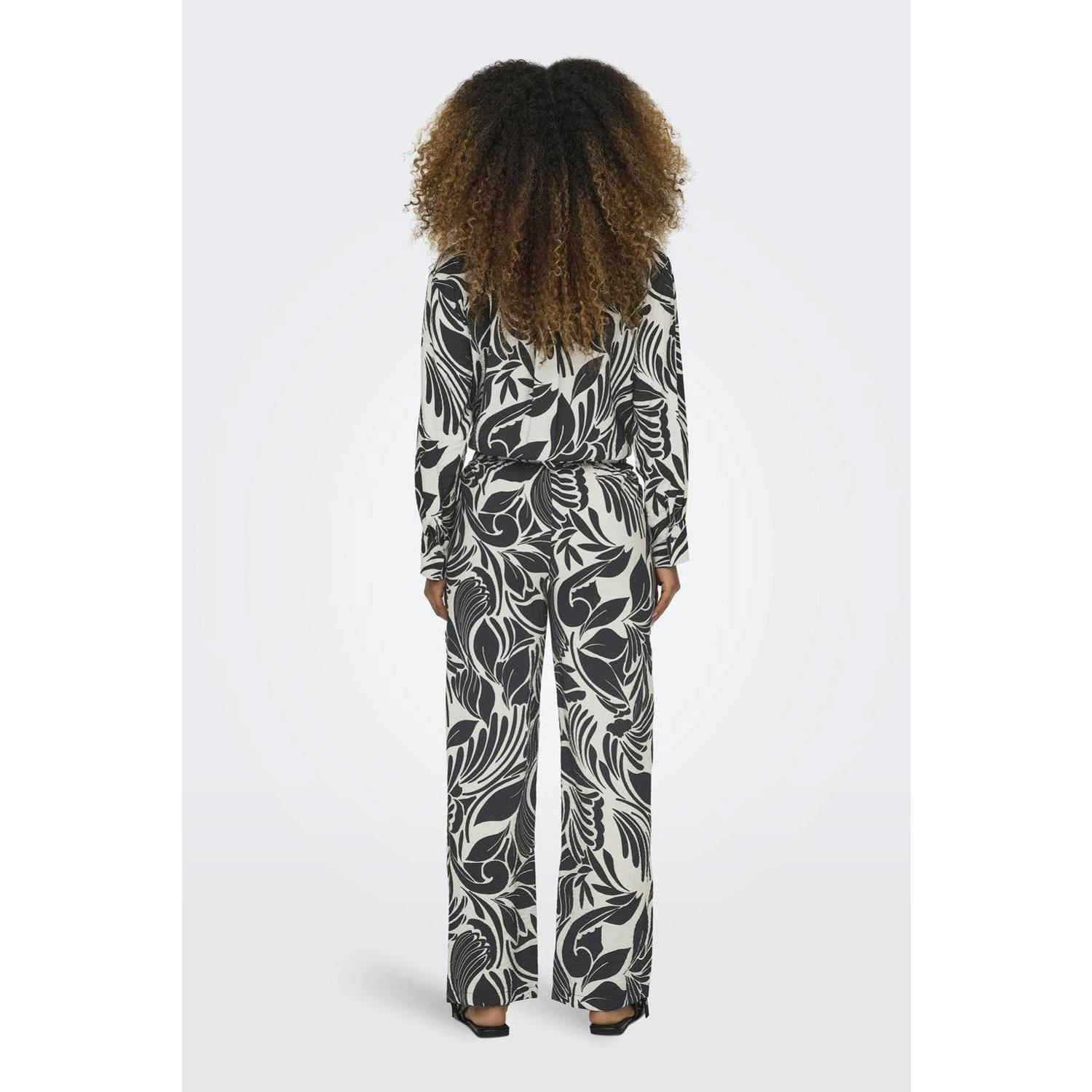JDY regular fit broek NOA met bladprint zwart wit