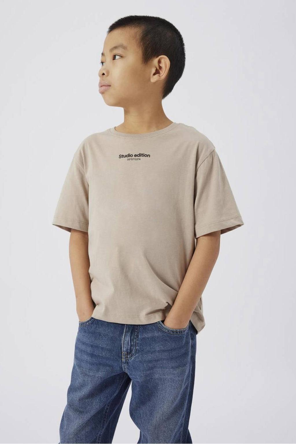 NAME IT KIDS T-shirt NKMBRODY met tekst zand