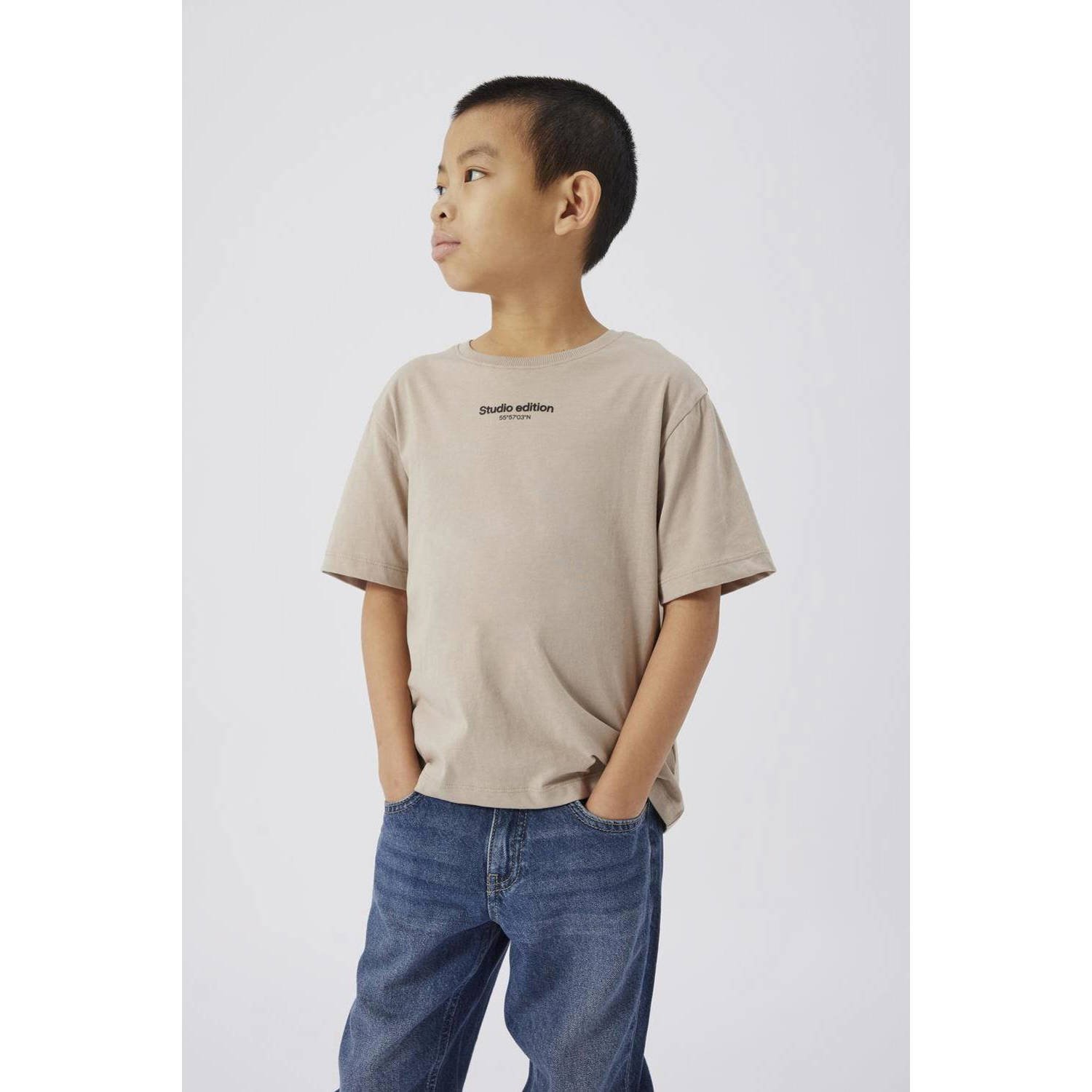 Name it KIDS T-shirt NKMBRODY met tekst zand Beige Jongens Katoen Ronde hals 122 128