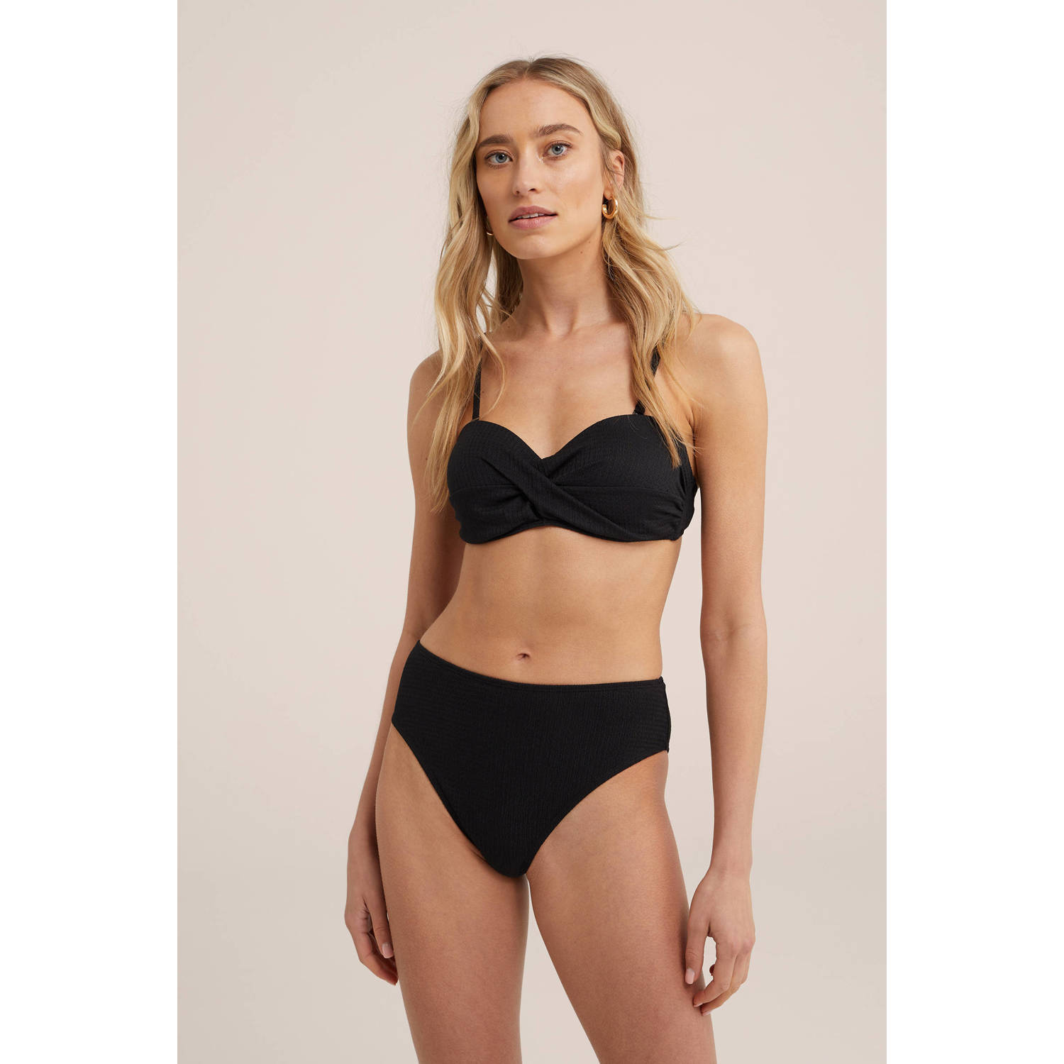 WE Fashion high waist bikinibroekje zwart