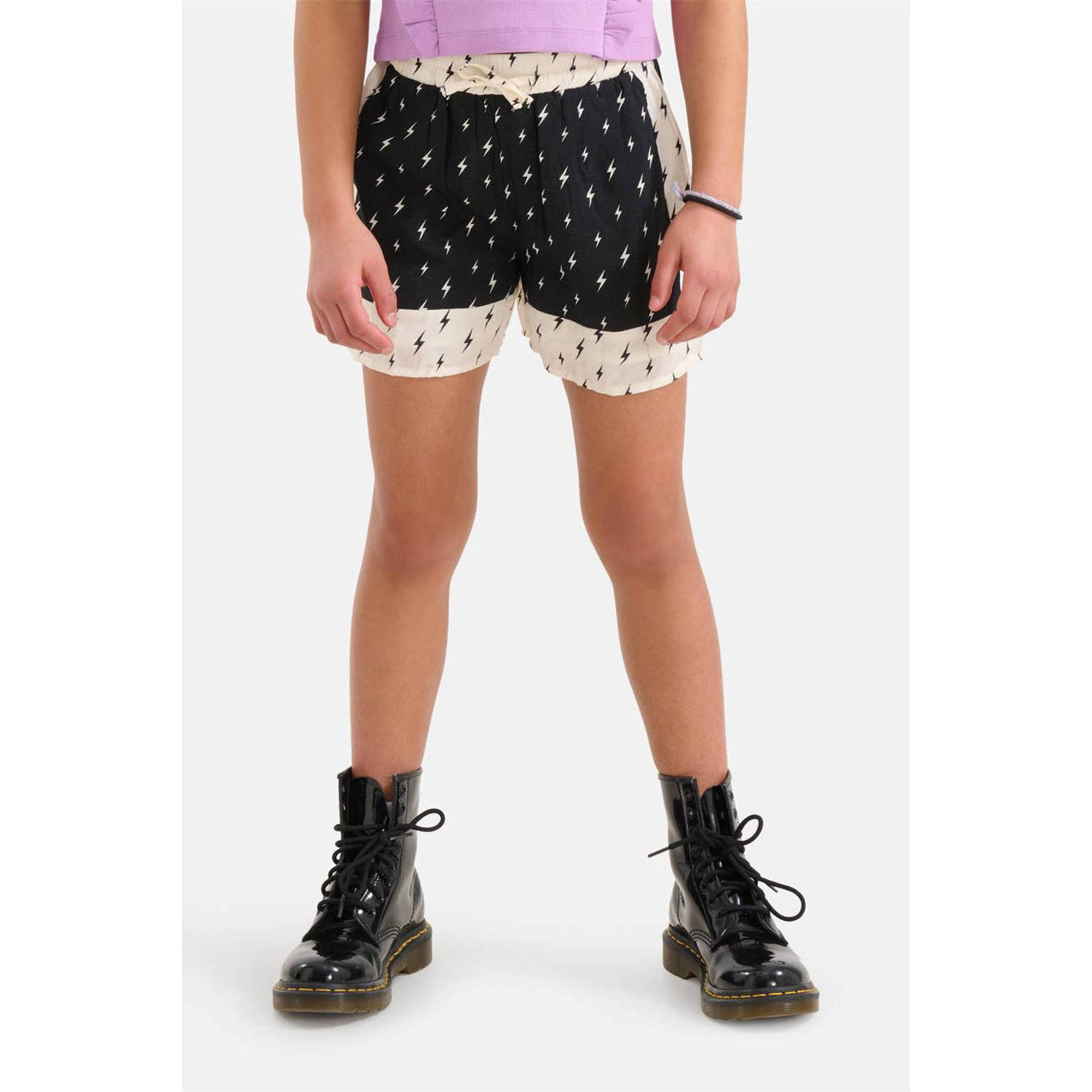 Shoeby high waist regular fit casual short met all over print zwart gebroken wit