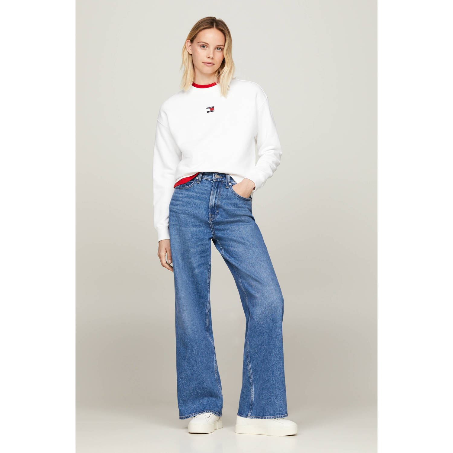 Tommy Hilfiger Witte Sweatshirt met Lange Mouwen Geborduurd Logo White Dames