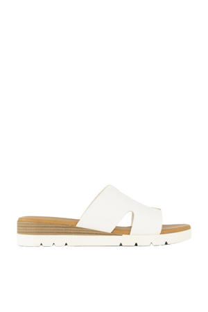 slippers wit