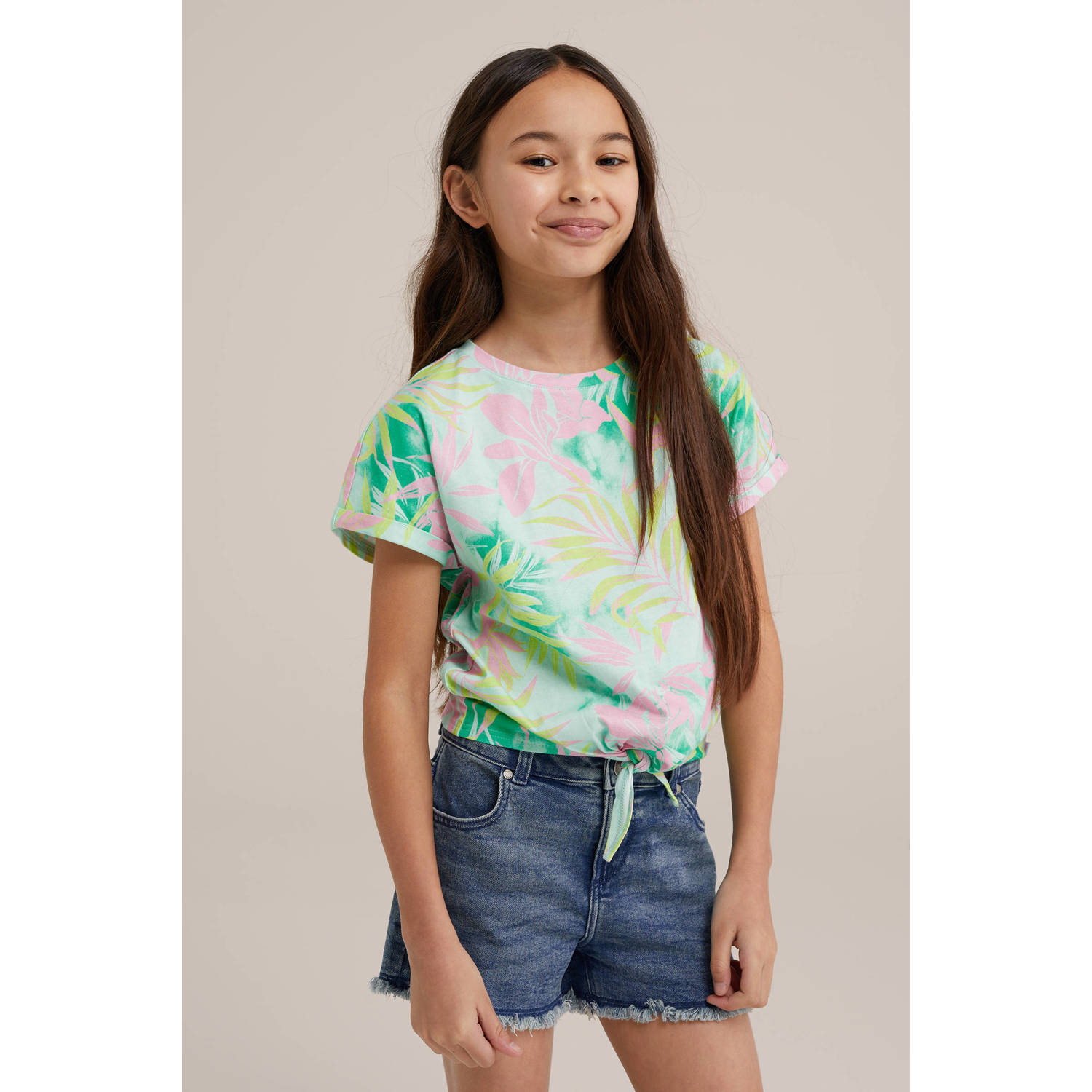 WE Fashion T-shirt met all over print wit groen roze