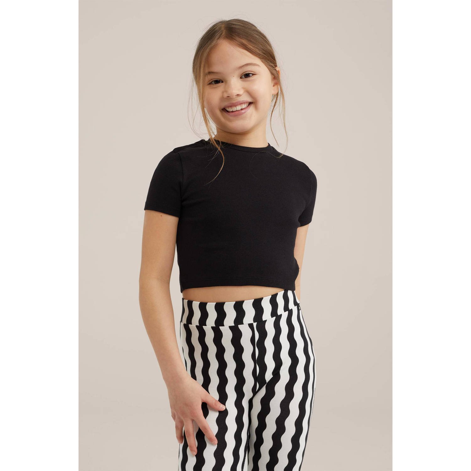 WE Fashion T-shirt zwart Meisjes Katoen Ronde hals Effen 122 128